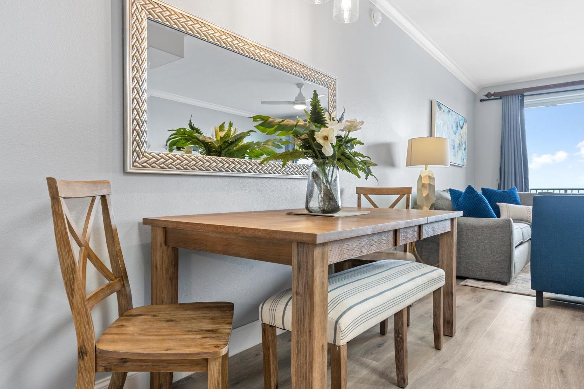 5-min To Lakeside Retreat Appartamento
